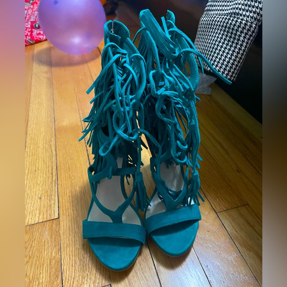 Guess heels